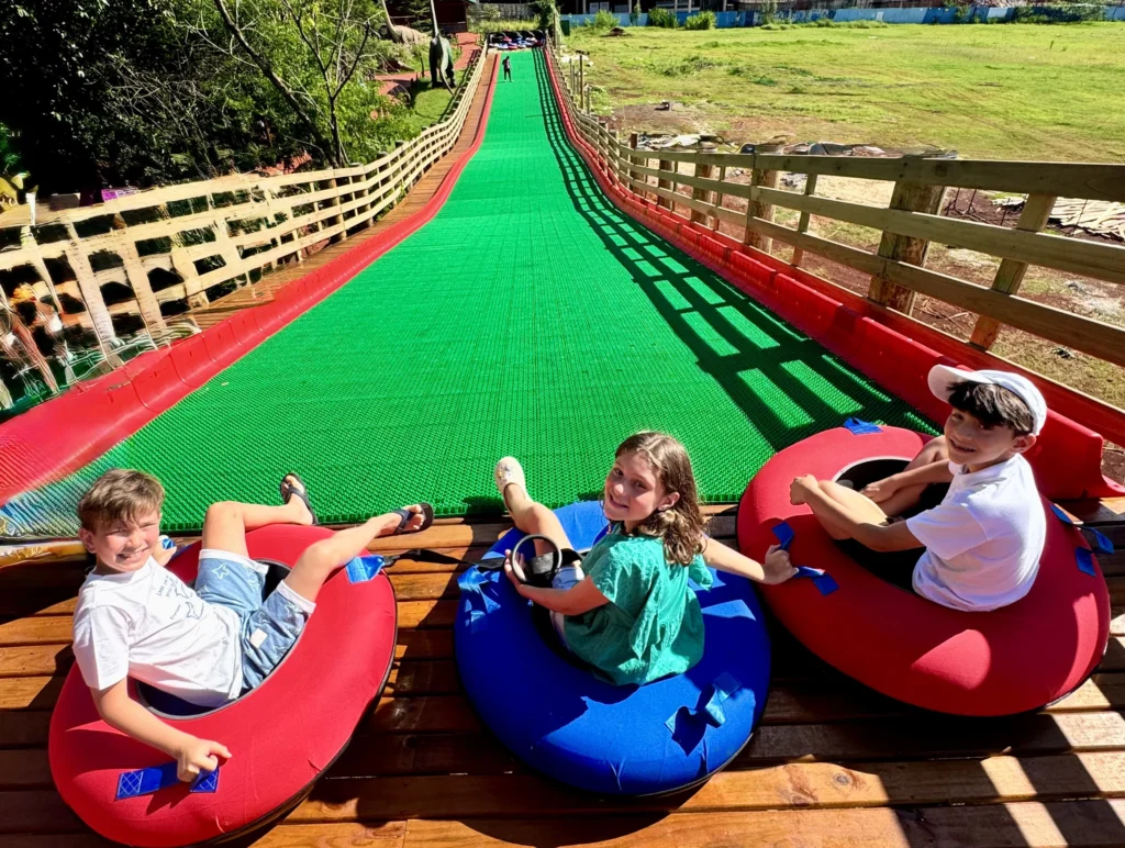 Férias: Tubing é a nova atração Vale dos Dinossauros em Foz do Iguaçu
